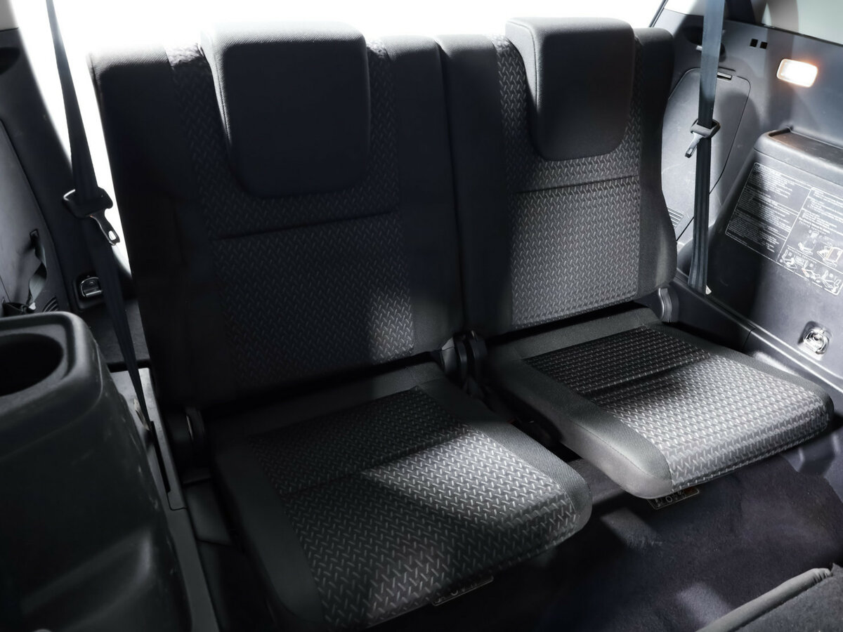 Toyota Corolla Verso I Рестайлинг, 2007 Фото №21