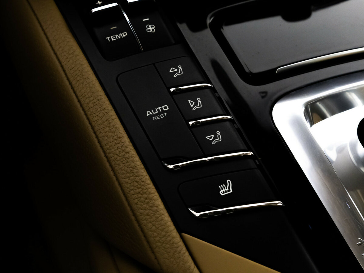 Porsche Cayenne Diesel II Рестайлинг (958), 2014 Фото №15