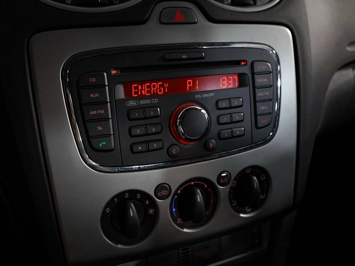 Ford Focus II Рестайлинг, 2011 Фото №14