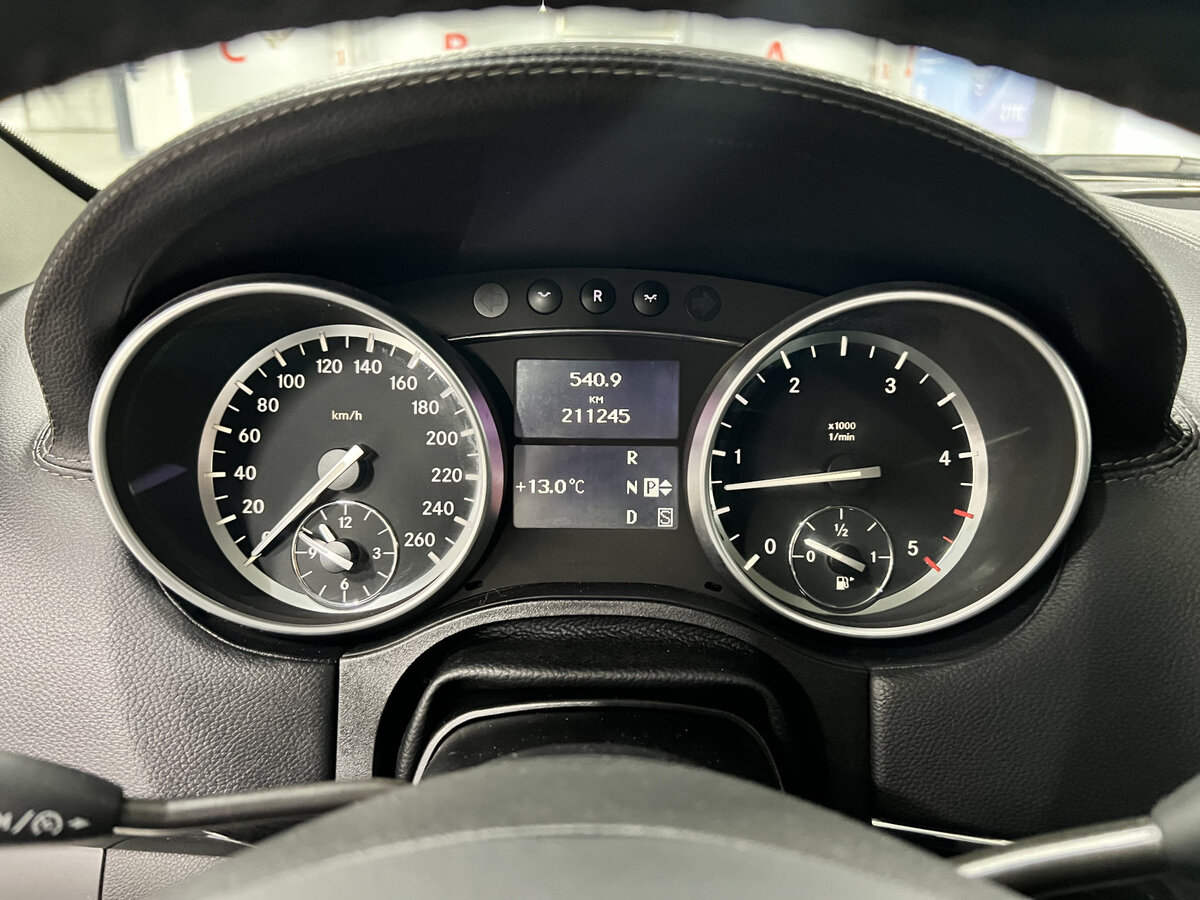 Mercedes-Benz GL-Класс 350 I (X164) Рестайлинг, 2011 Фото №13