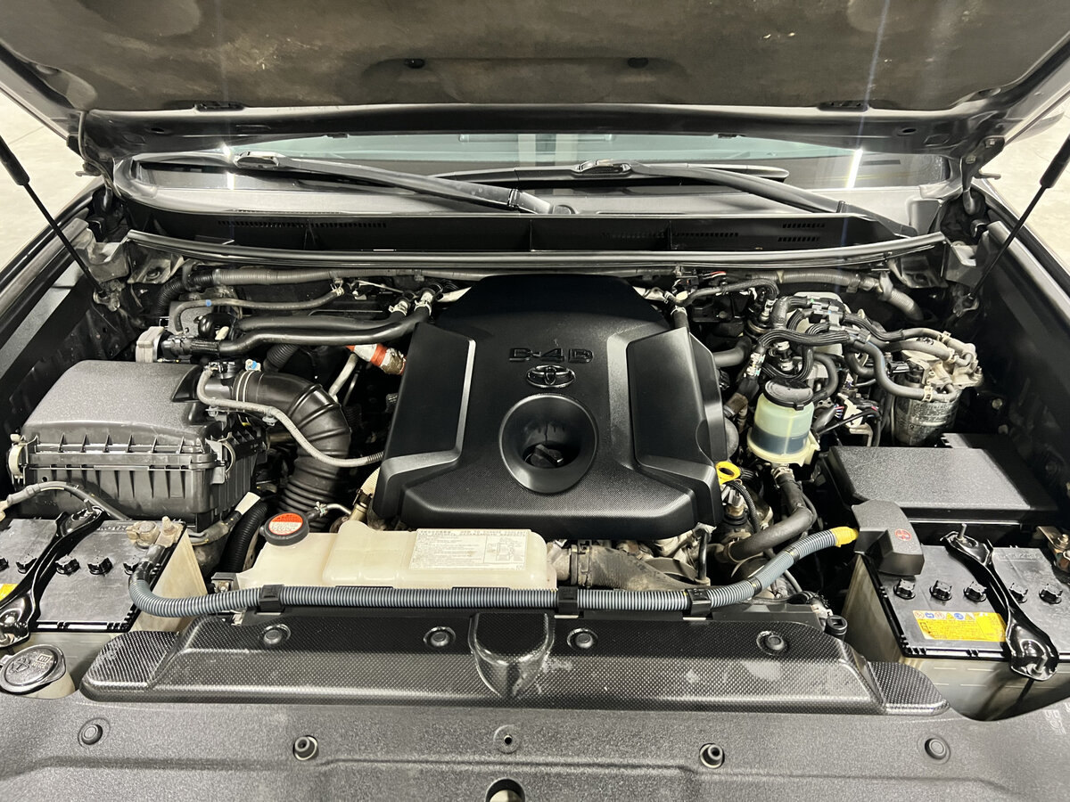 Toyota Land Cruiser Prado 150 Series Рестайлинг 1, 2015 Фото №9