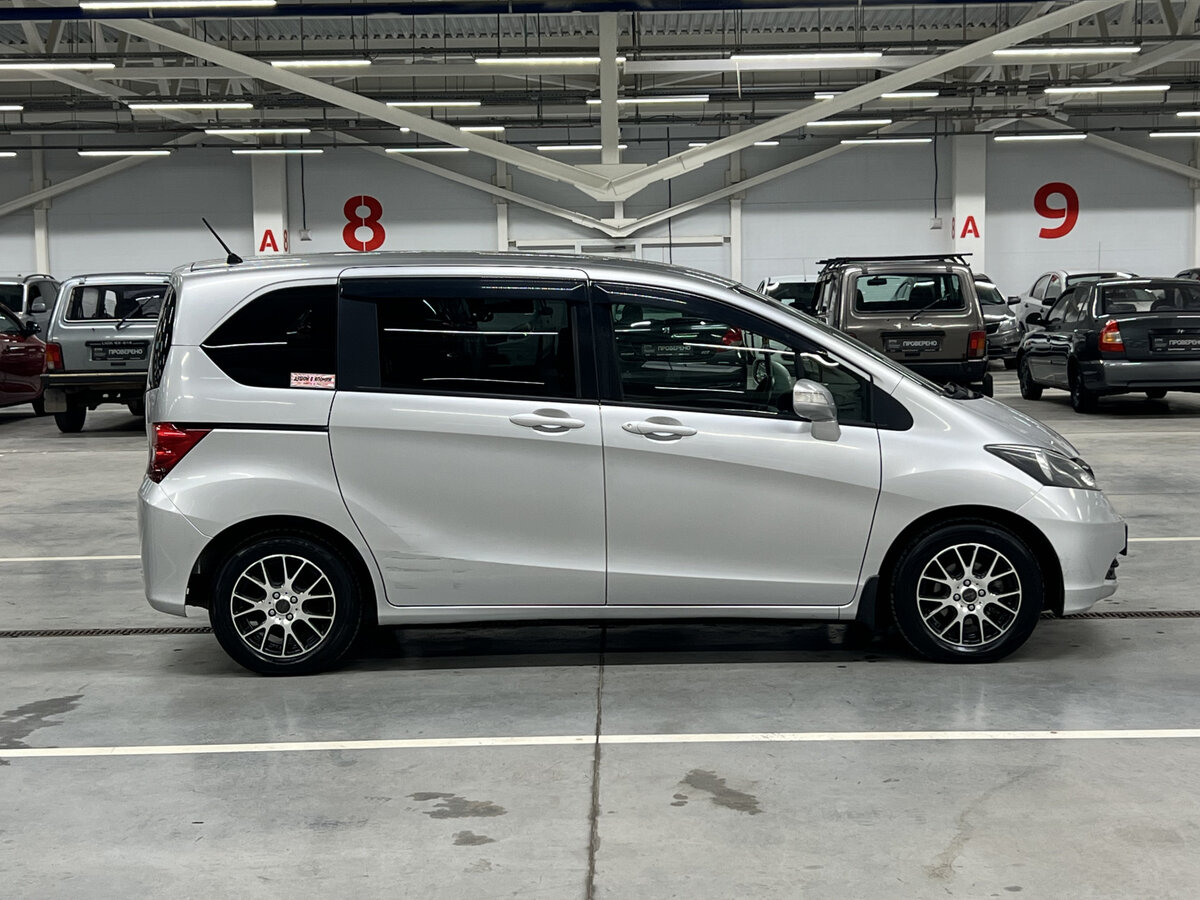 Honda Freed I, 2011 - 142 349 км. | Фото №4