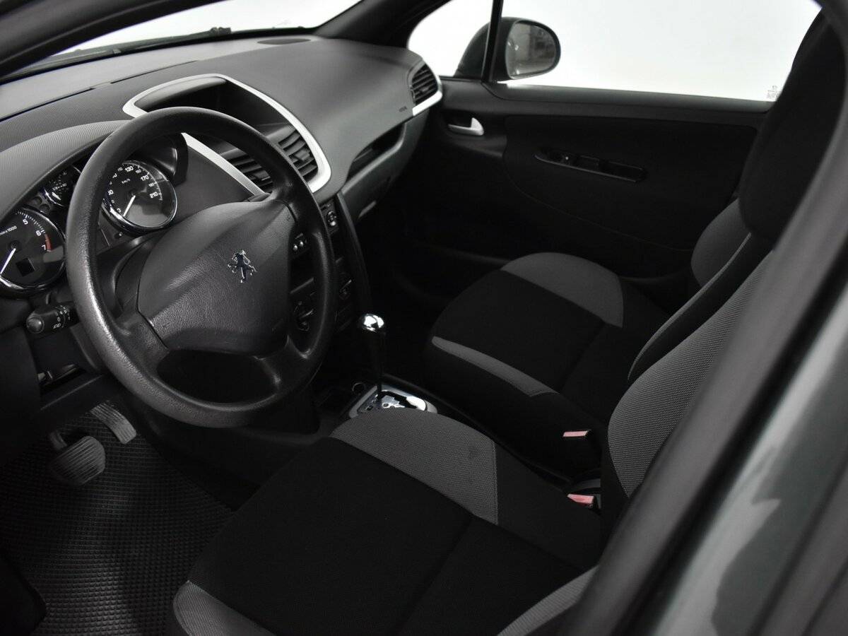 Peugeot 207 I, 2008 Фото №9