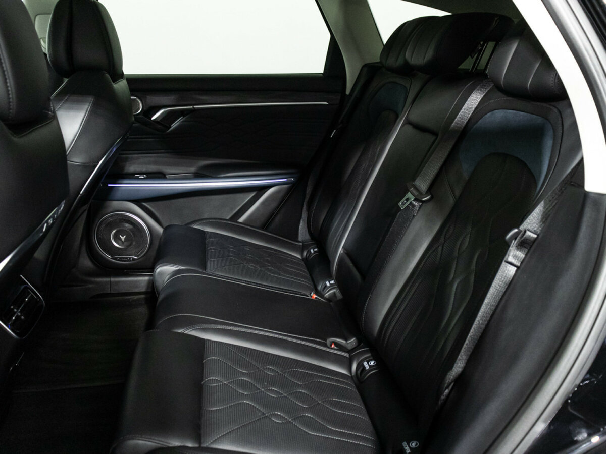 Voyah Free I Рестайлинг, 2023 Фото №10