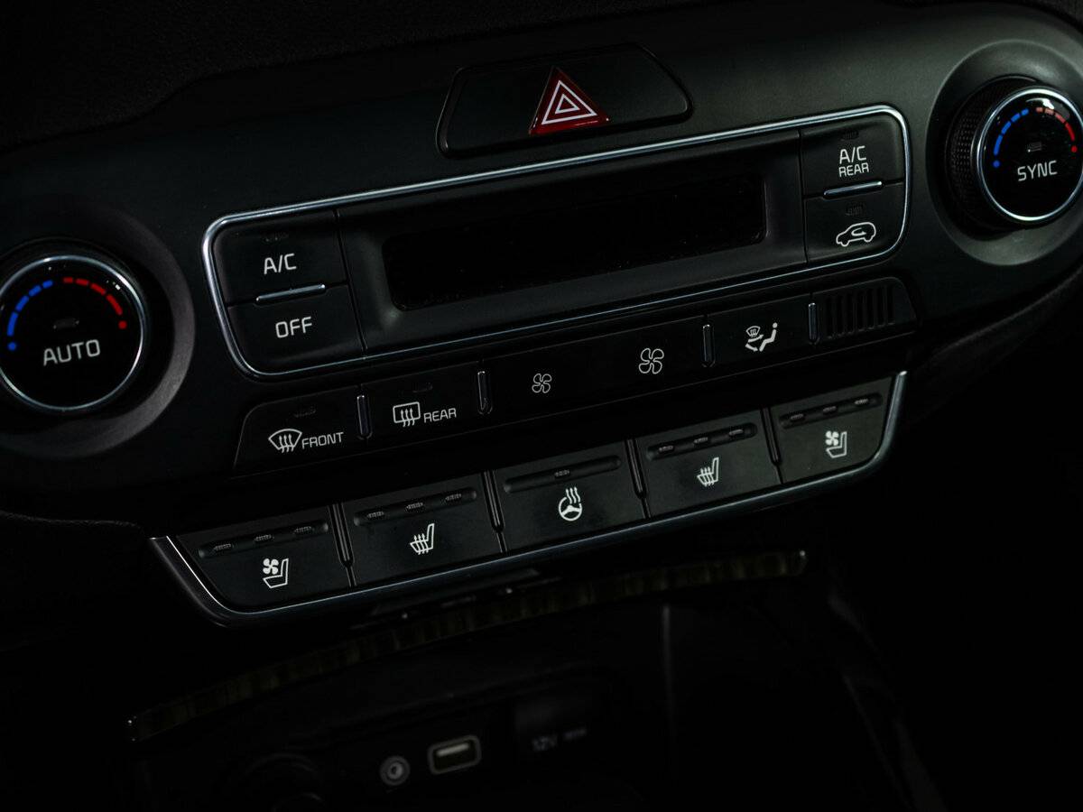 Kia Sorento III Prime Рестайлинг, 2018 Фото №16