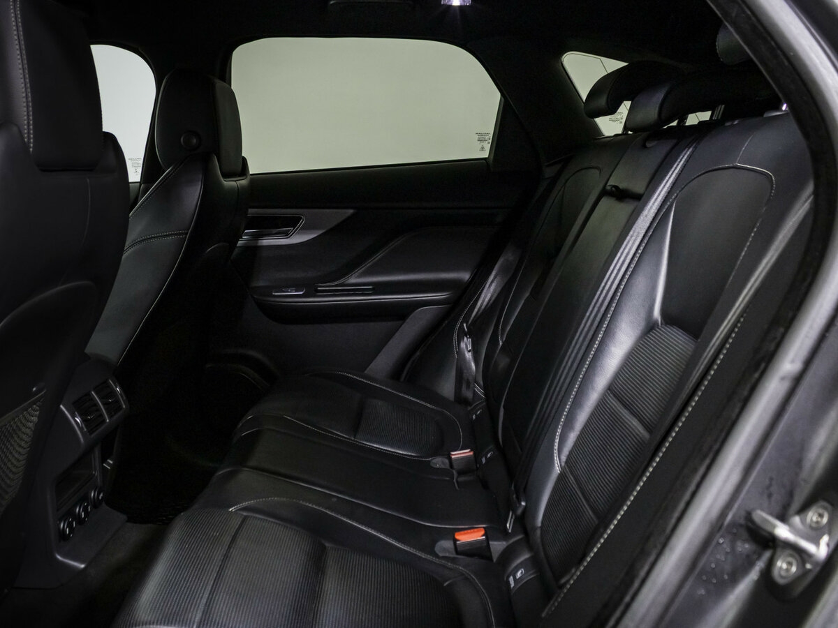 Jaguar F-Pace I, 2016 Фото №11