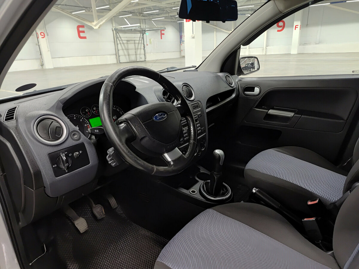 Ford Fusion I Рестайлинг, 2008 Фото №12