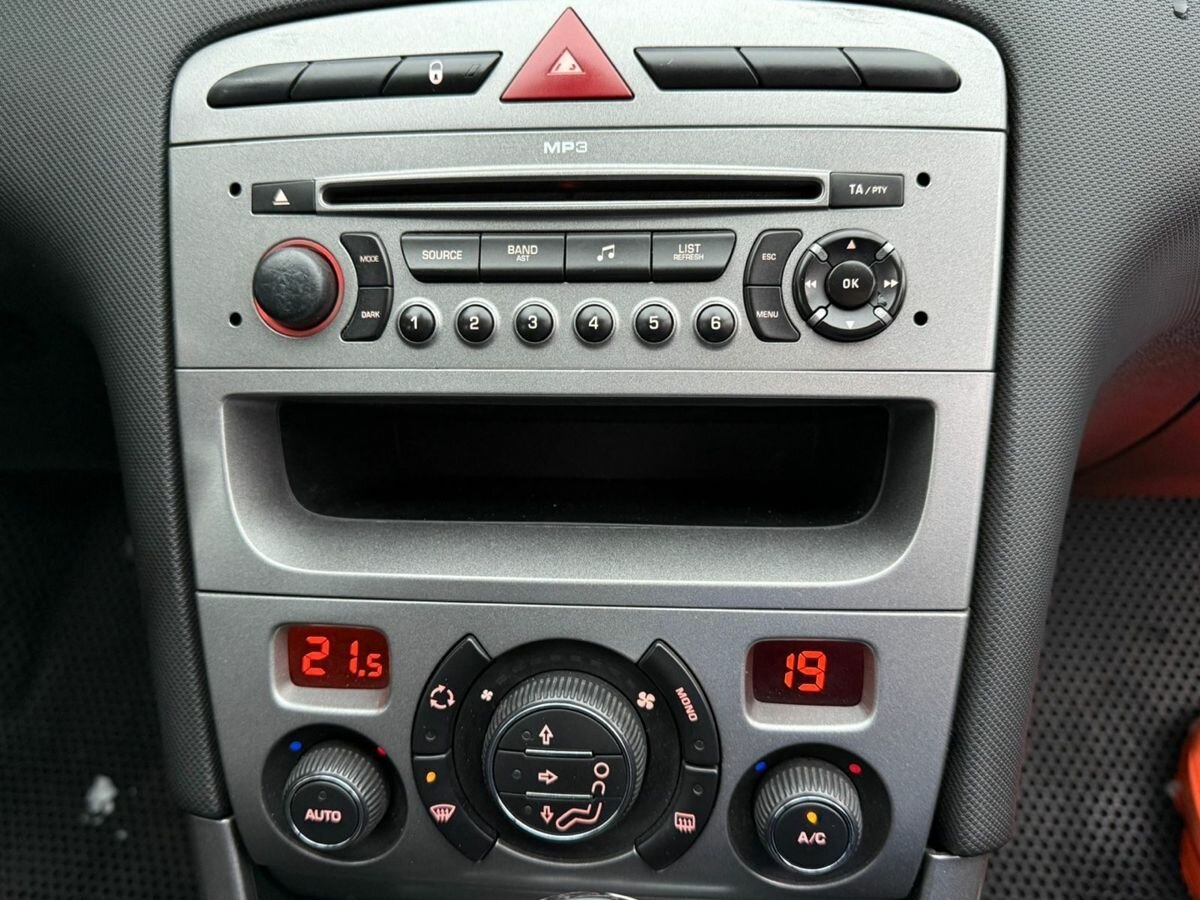 Peugeot 308 I, 2008 Фото №9