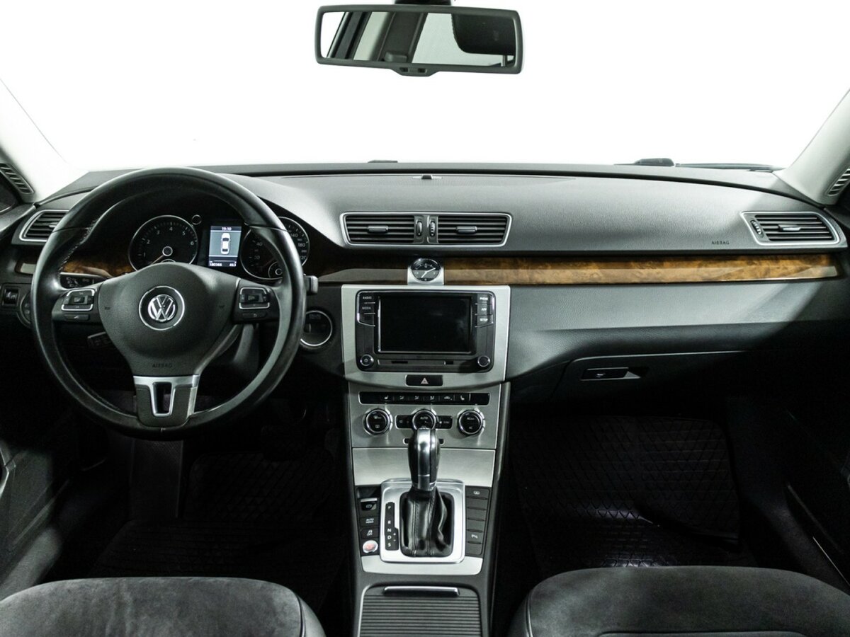 Volkswagen Passat B7, 2011 Фото №13