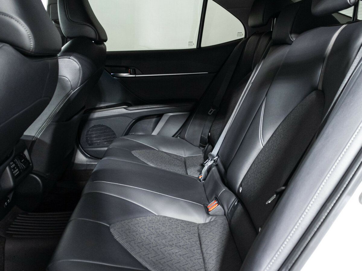 Toyota Camry VIII (XV70) Рестайлинг, 2022 Фото №10