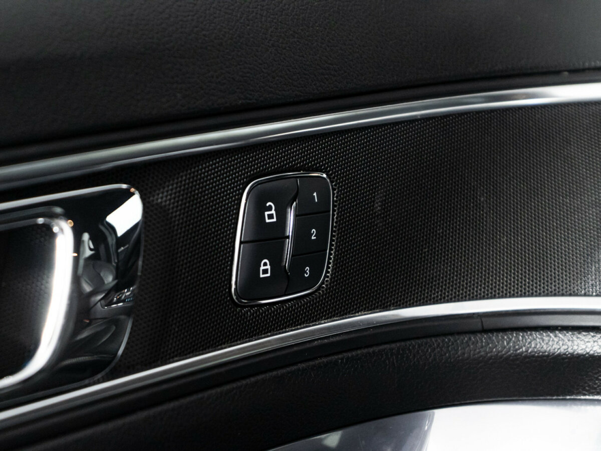 Ford Explorer V Рестайлинг 2, 2018 Фото №13