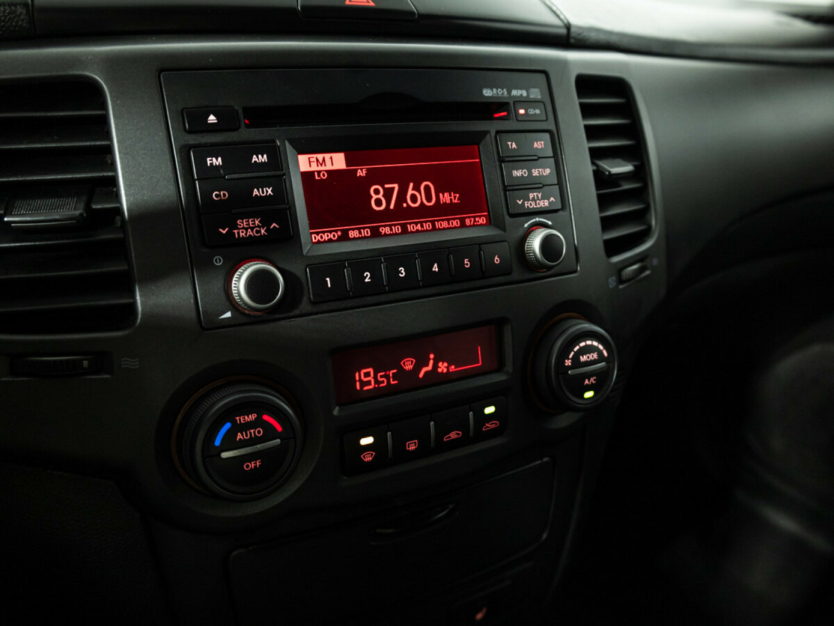 Kia Magentis II Рестайлинг, 2010 Фото №15