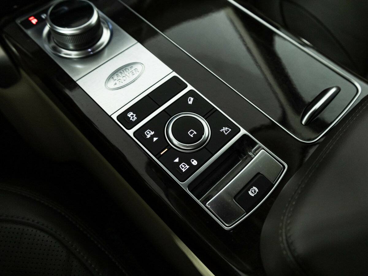 Land Rover Range Rover IV Рестайлинг, 2021 Фото №19