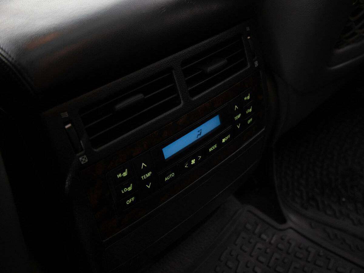 Toyota Land Cruiser 200 Series, 2008 Фото №17