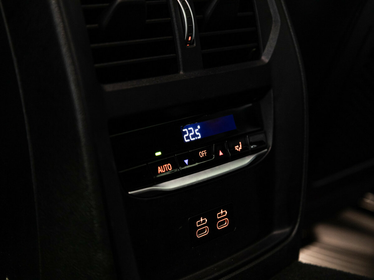 BMW 3 серии 320d xDrive VII (G2x), 2020 Фото №19