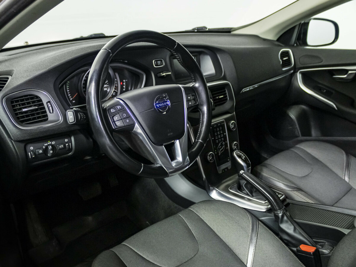 Volvo V40 Cross Country I, 2014 Фото №10