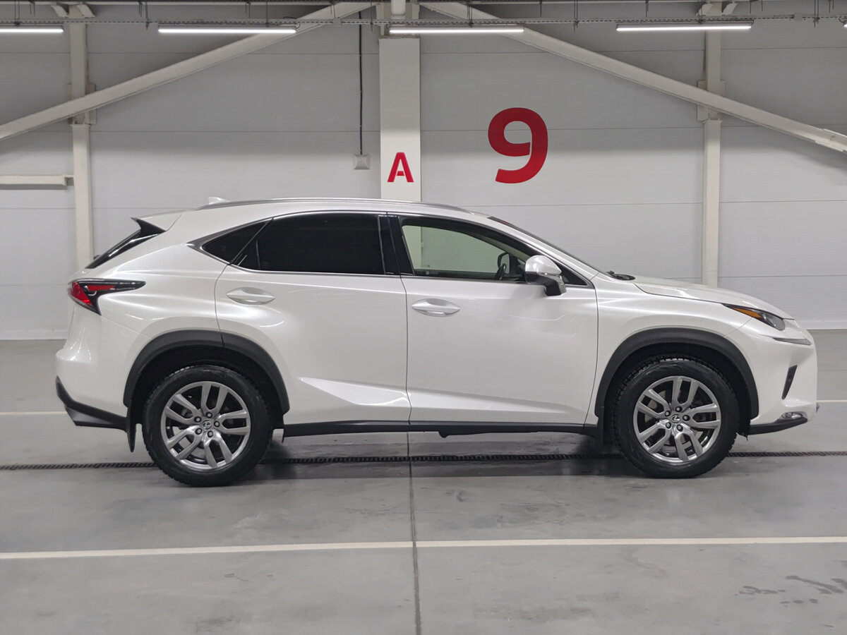 Lexus NX 300 I Рестайлинг, 2018 - 53 042 км. | Фото №4