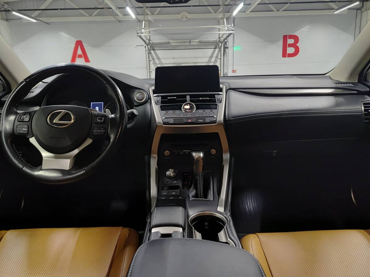 Lexus NX 300 I Рестайлинг, 2018 Фото №14