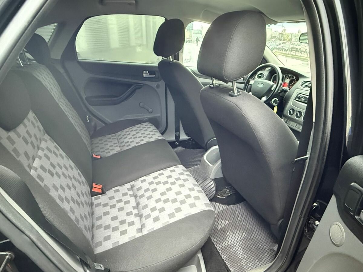 Ford Focus II Рестайлинг, 2009 Фото №14