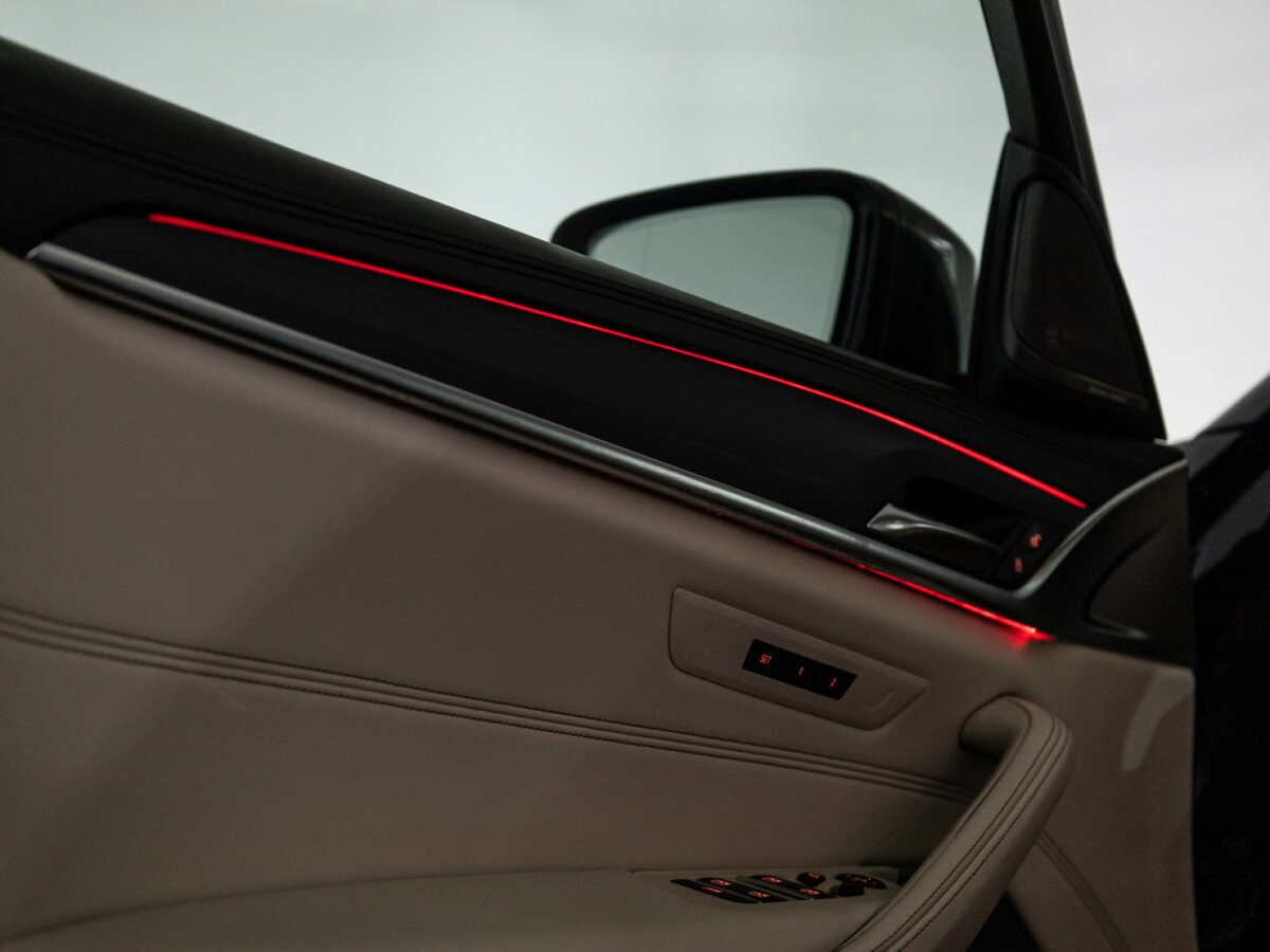 BMW 5 серии 540i xDrive VII (G30/G31/G38) Рестайлинг, 2020 Фото №25