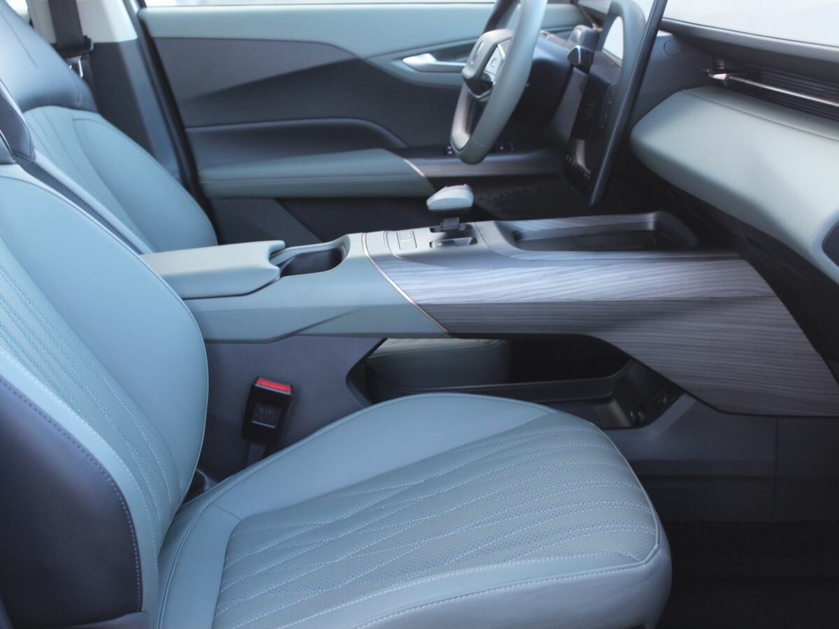 Changan Lamore, 2023 Фото №22