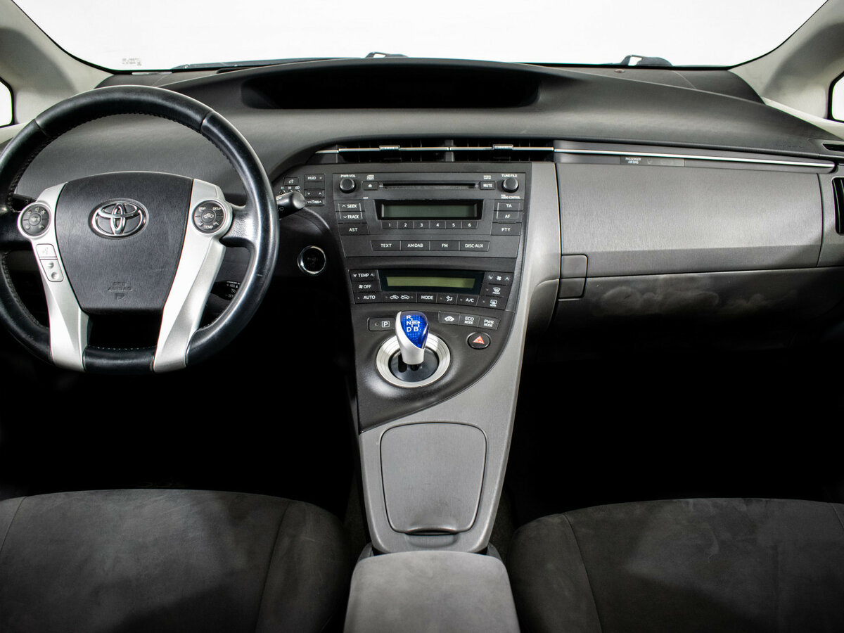 Toyota Prius III (XW30), 2009 Фото №12