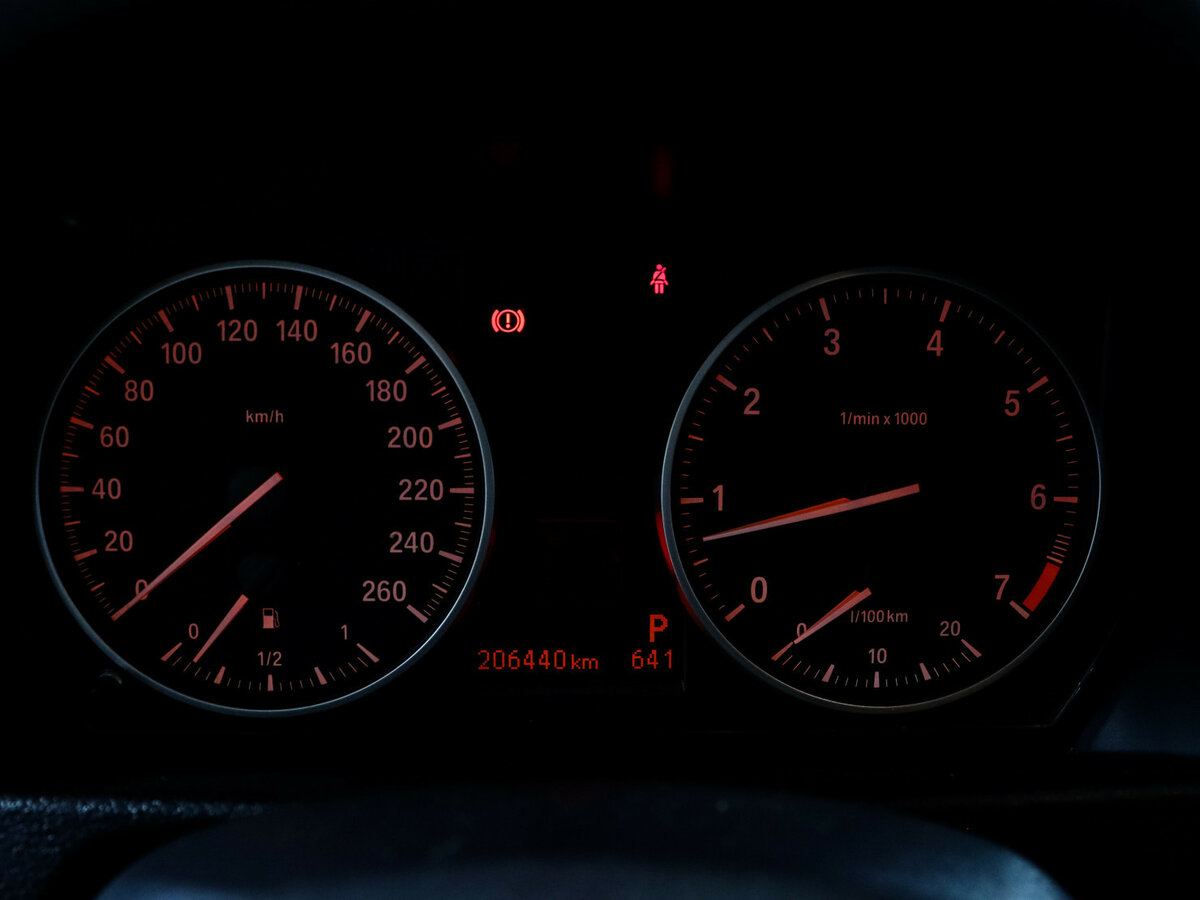 BMW X1 18i I (E84), 2010 Фото №11