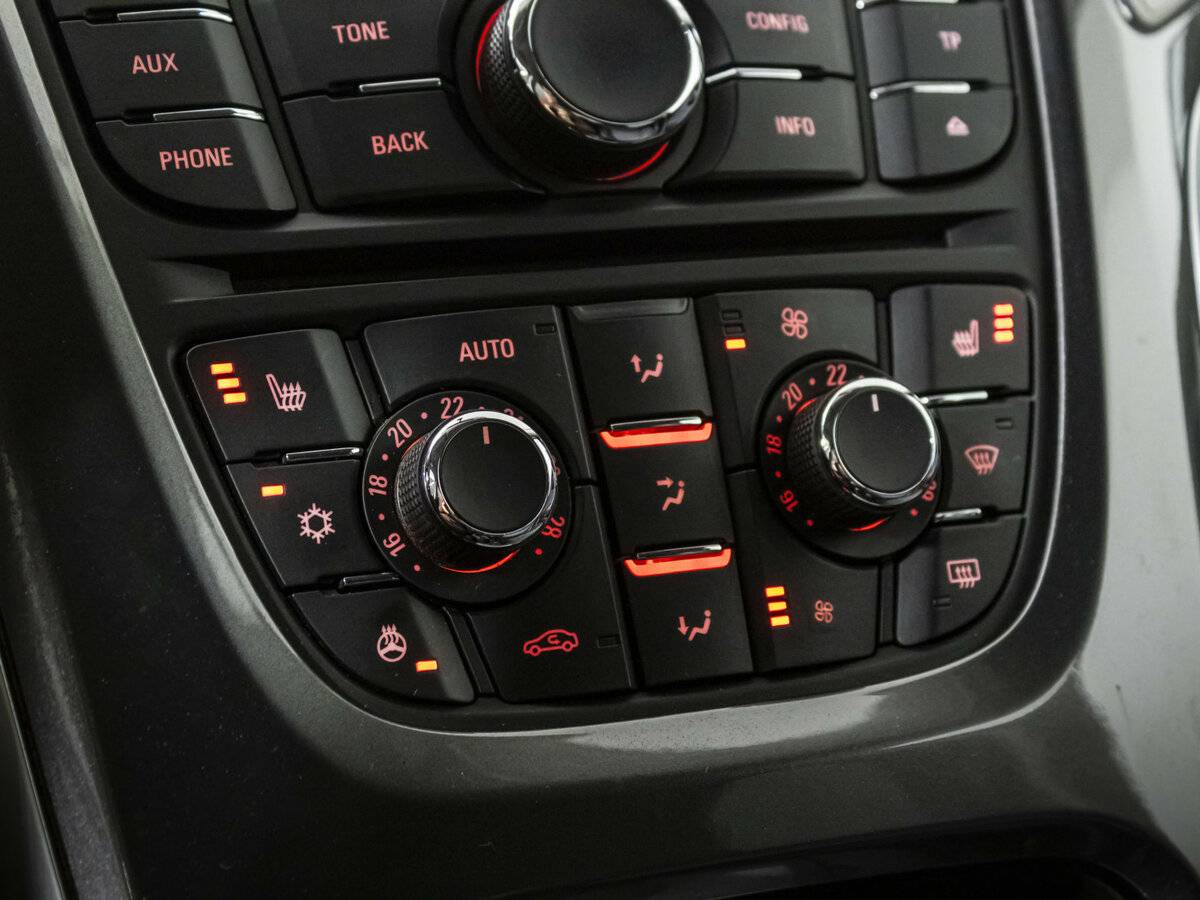 Opel Astra J Рестайлинг, 2013 Фото №15