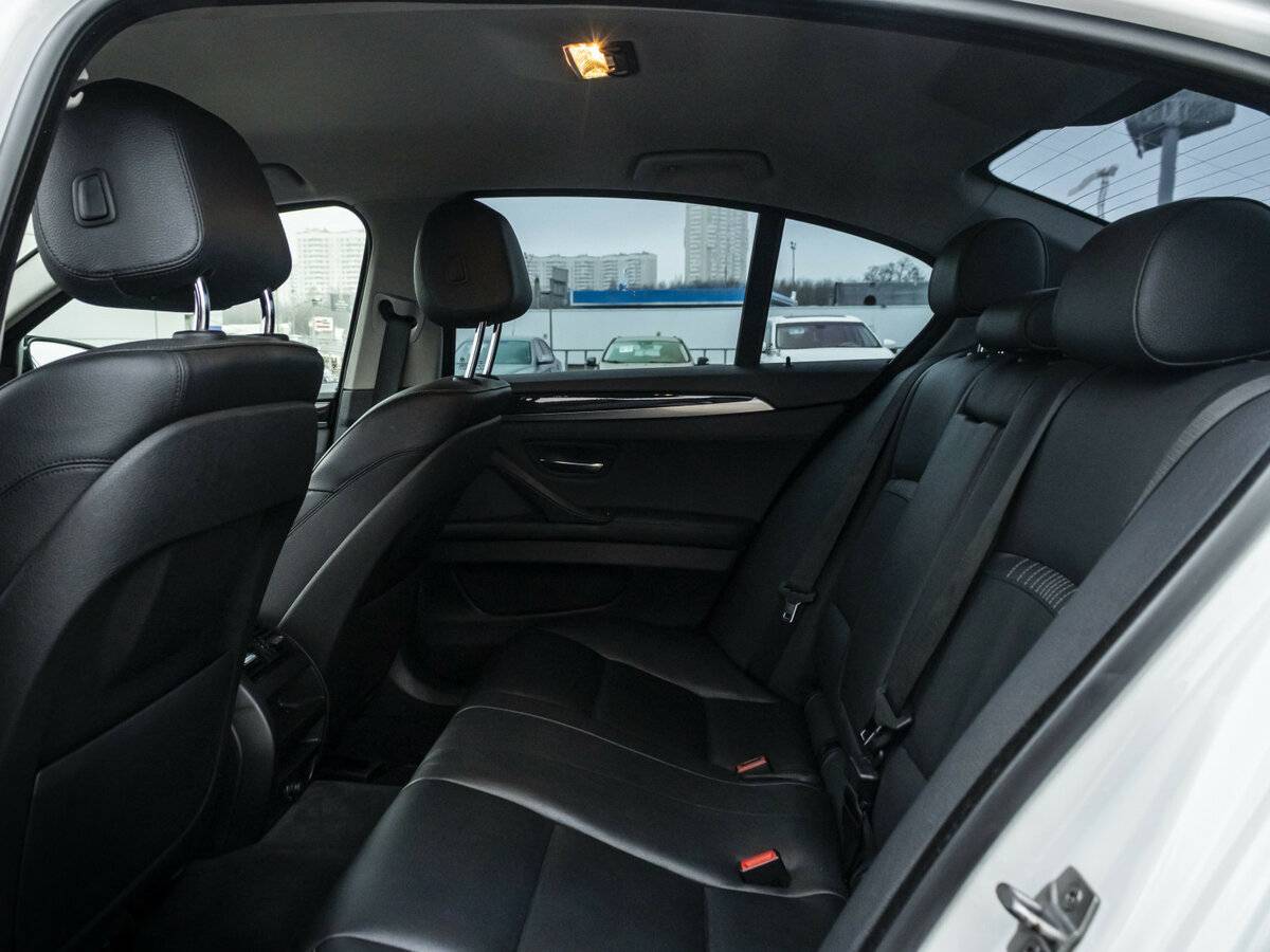 BMW 5 серии 525d xDrive VI (F10/F11/F07) Рестайлинг, 2015 Фото №14