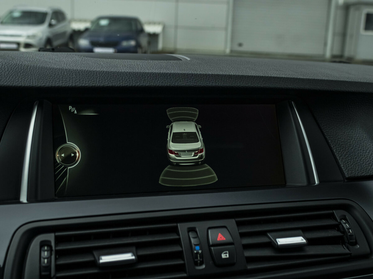 BMW 5 серии 525d xDrive VI (F10/F11/F07) Рестайлинг, 2015 Фото №15