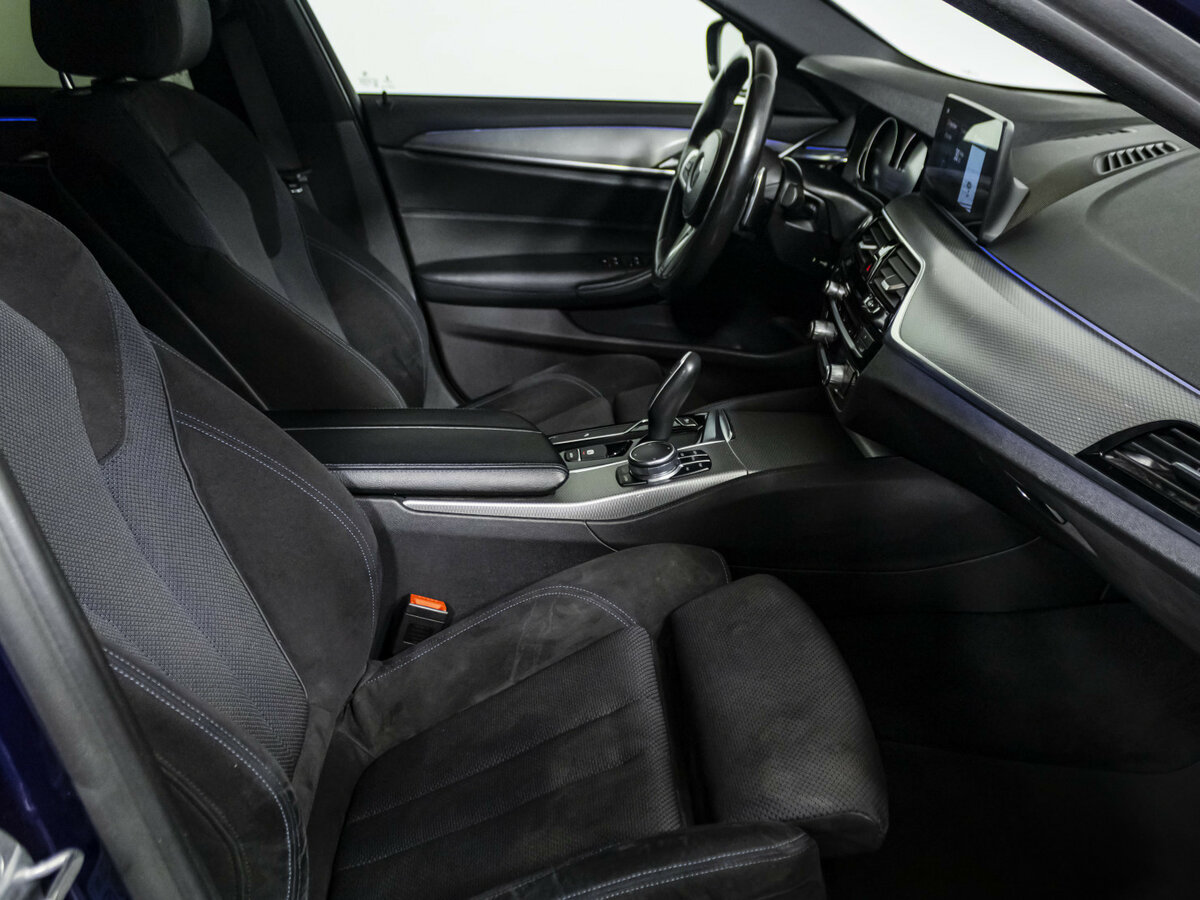 BMW 5 серии 520d xDrive VII (G30/G31/G38), 2018 Фото №8