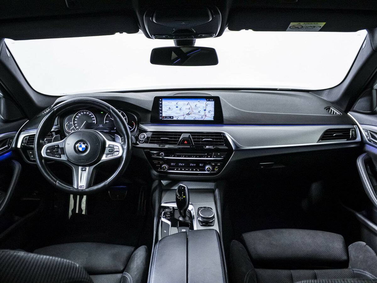 BMW 5 серии 520d xDrive VII (G30/G31/G38), 2018 Фото №12