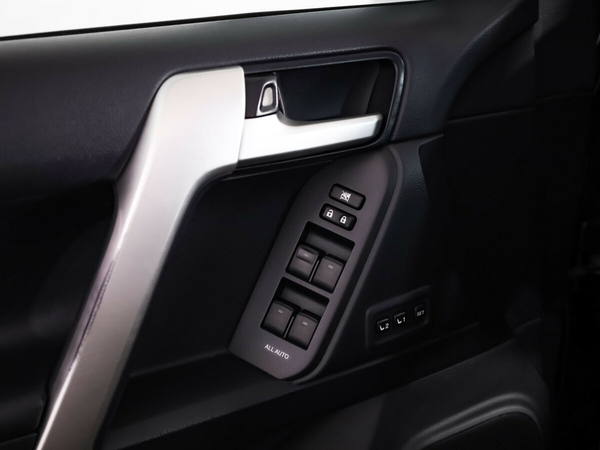 Toyota Land Cruiser Prado 150 Series Рестайлинг 2, 2018 Фото №14