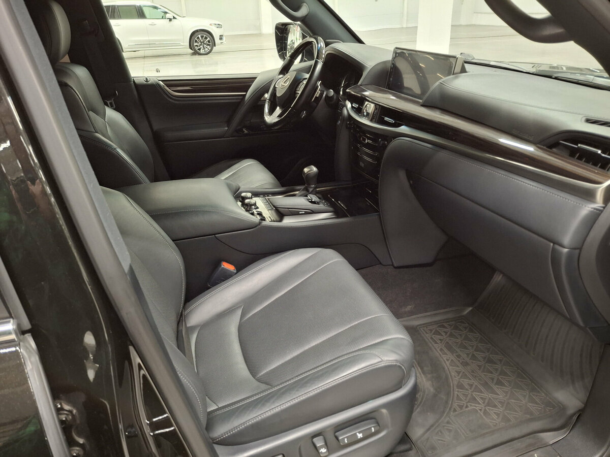 Lexus LX 450d III Рестайлинг 2, 2020 Фото №10
