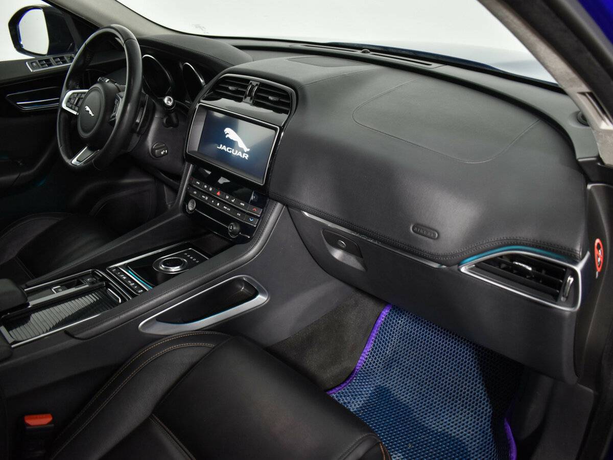 Jaguar F-Pace I, 2018 Фото №12