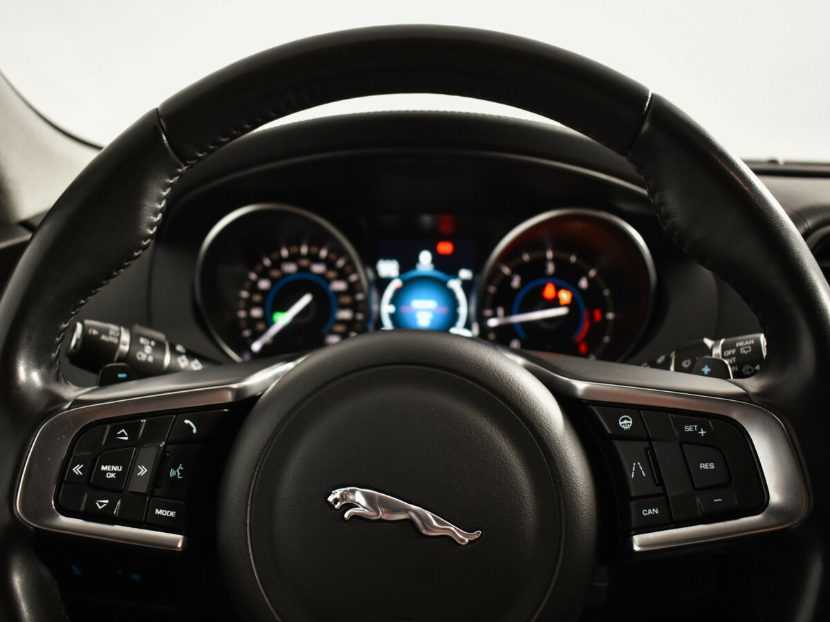 Jaguar F-Pace I, 2018 Фото №14