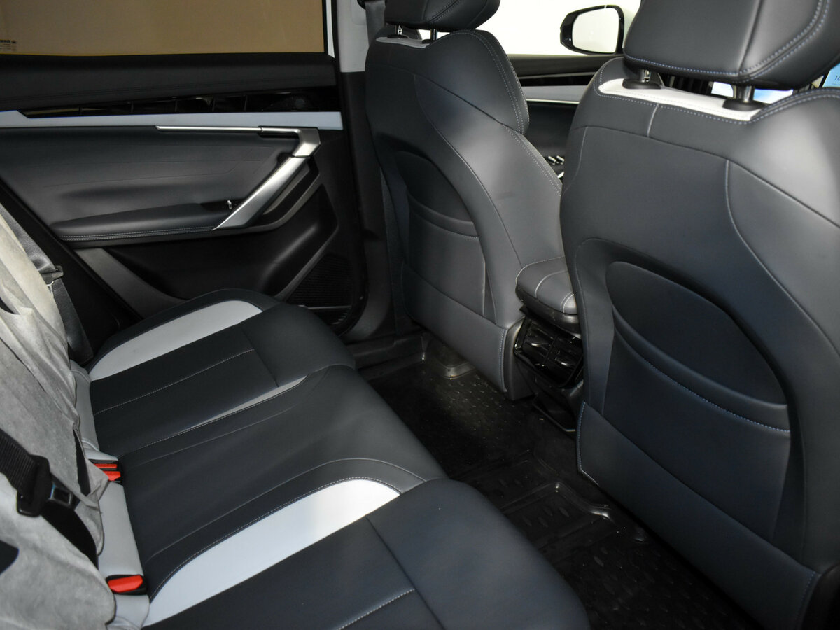 Geely Boyue L II, 2024 Фото №17