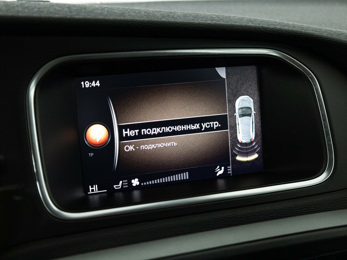 Volvo V40 Cross Country I Рестайлинг, 2017 Фото №14