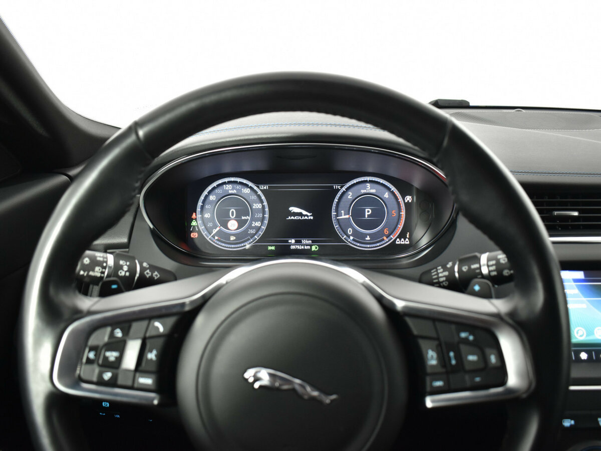 Jaguar E-Pace I, 2019 Фото №13