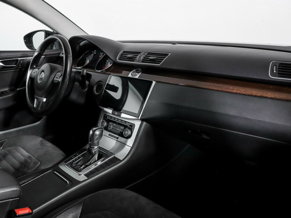 Volkswagen Passat B7, 2011 - 148 869 км. | Фото №6