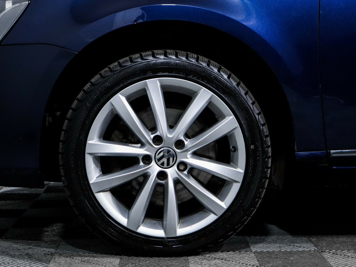 Volkswagen Passat B7, 2011 Фото №12