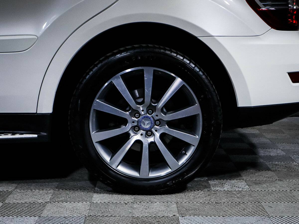 Mercedes-Benz M-Класс 300 II (W164) Рестайлинг, 2011 Фото №11