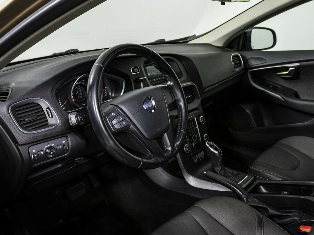 Volvo V40 Cross Country I, 2013 Фото №8