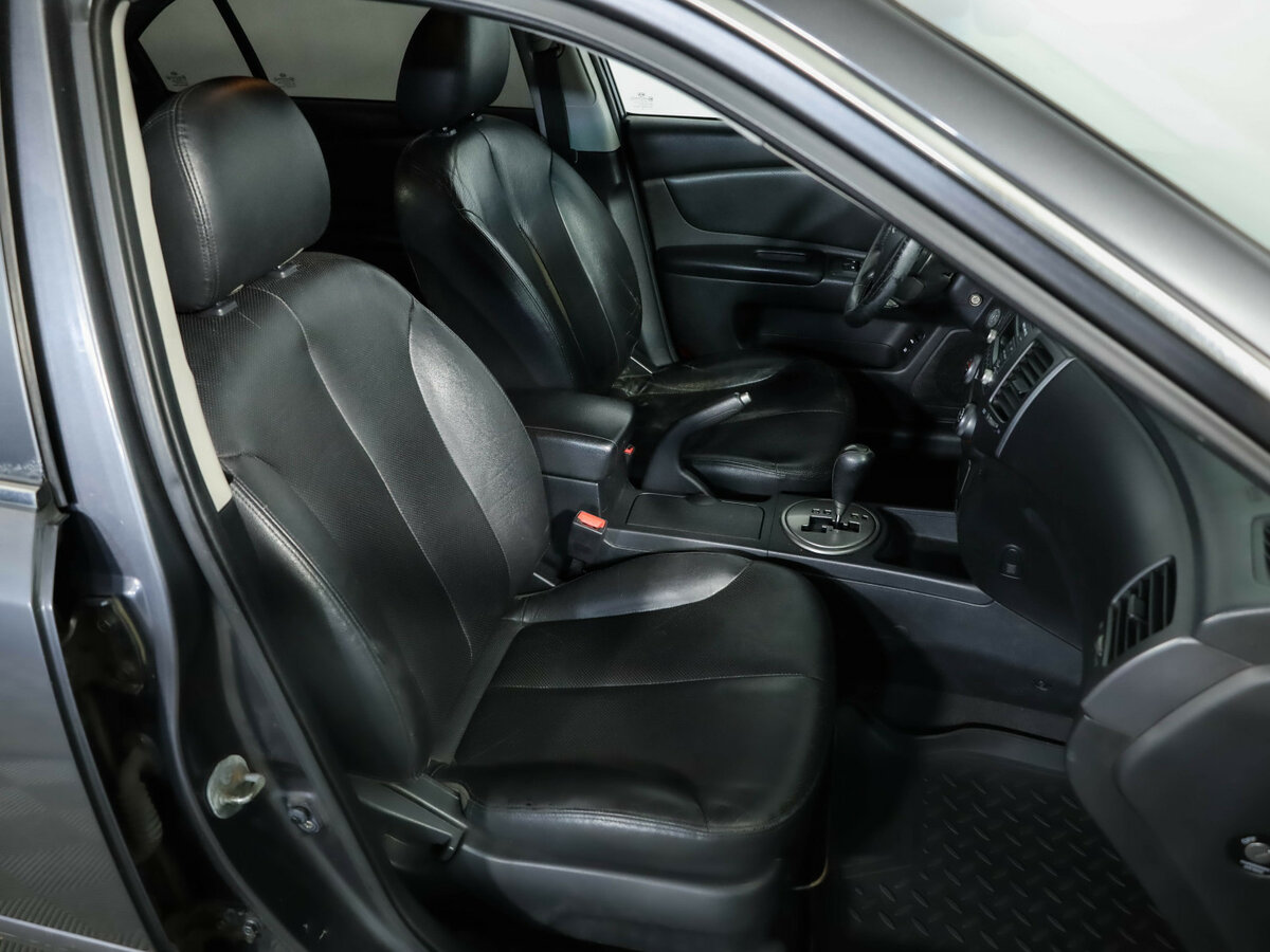 Kia Magentis II Рестайлинг, 2009 Фото №21