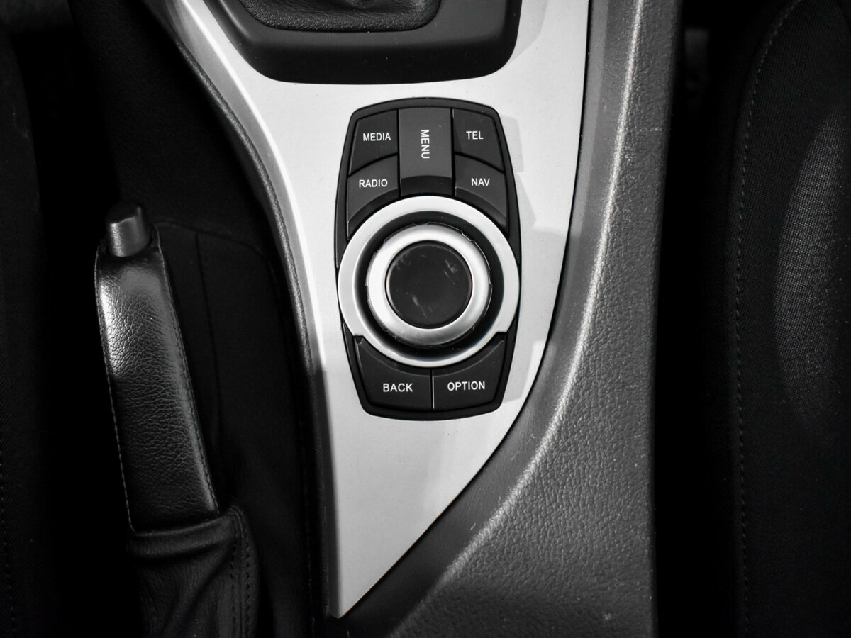 BMW X1 18i I (E84), 2010 Фото №9