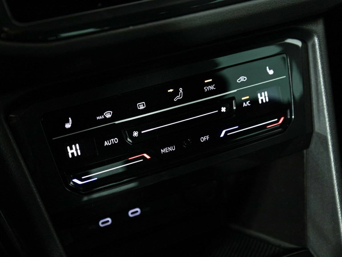 Volkswagen Tiguan II Рестайлинг, 2021 Фото №16