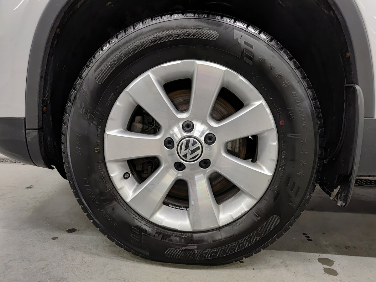 Volkswagen Tiguan I Рестайлинг, 2011 Фото №18