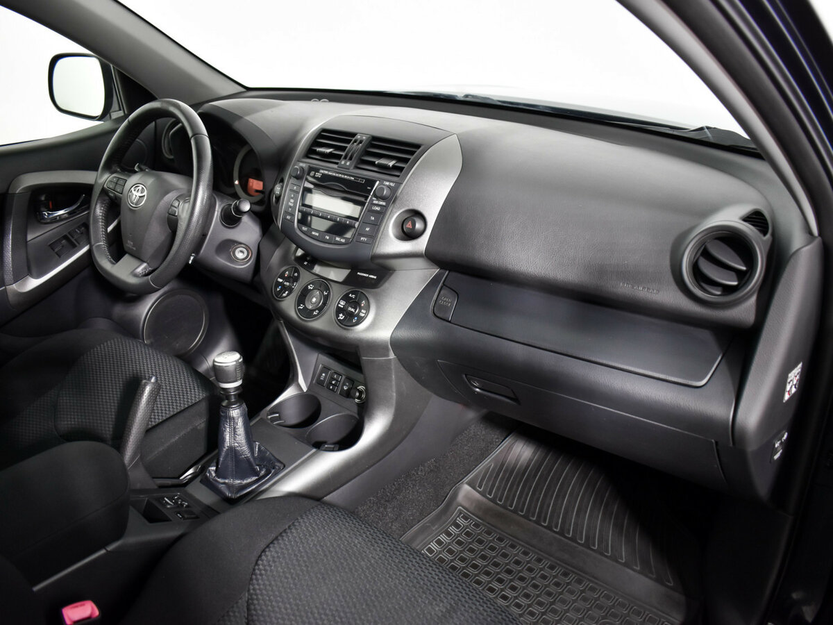 Toyota RAV4 III (XA30) Рестайлинг, 2011 Фото №12
