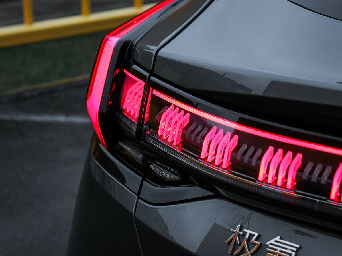 Zeekr 001 100 kWh I, 2023 Фото №11