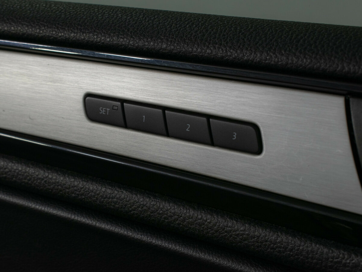 Volkswagen Touareg II, 2011 Фото №16